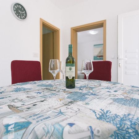 דירות Vinišće Apartman Paula 2 מראה חיצוני תמונה