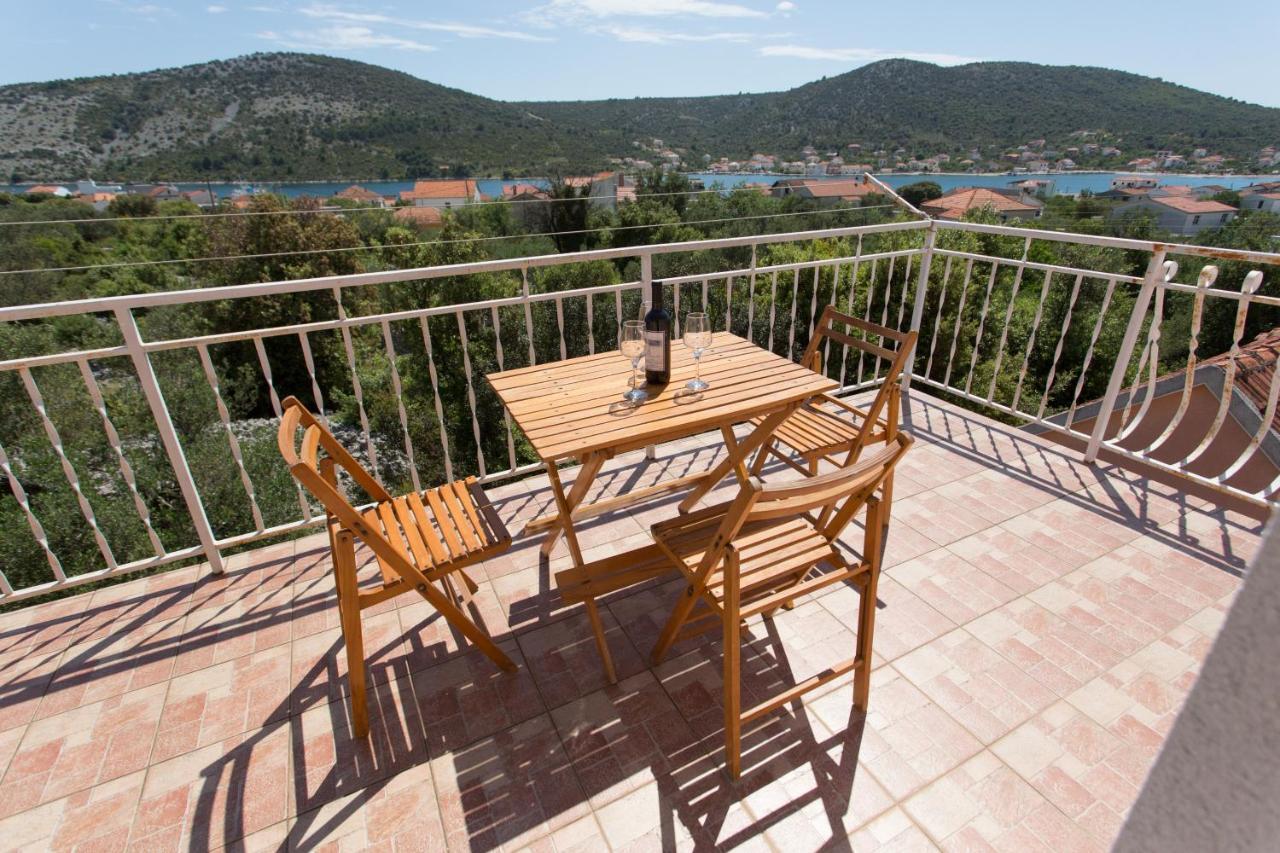 דירות Vinišće Apartman Paula 2 מראה חיצוני תמונה